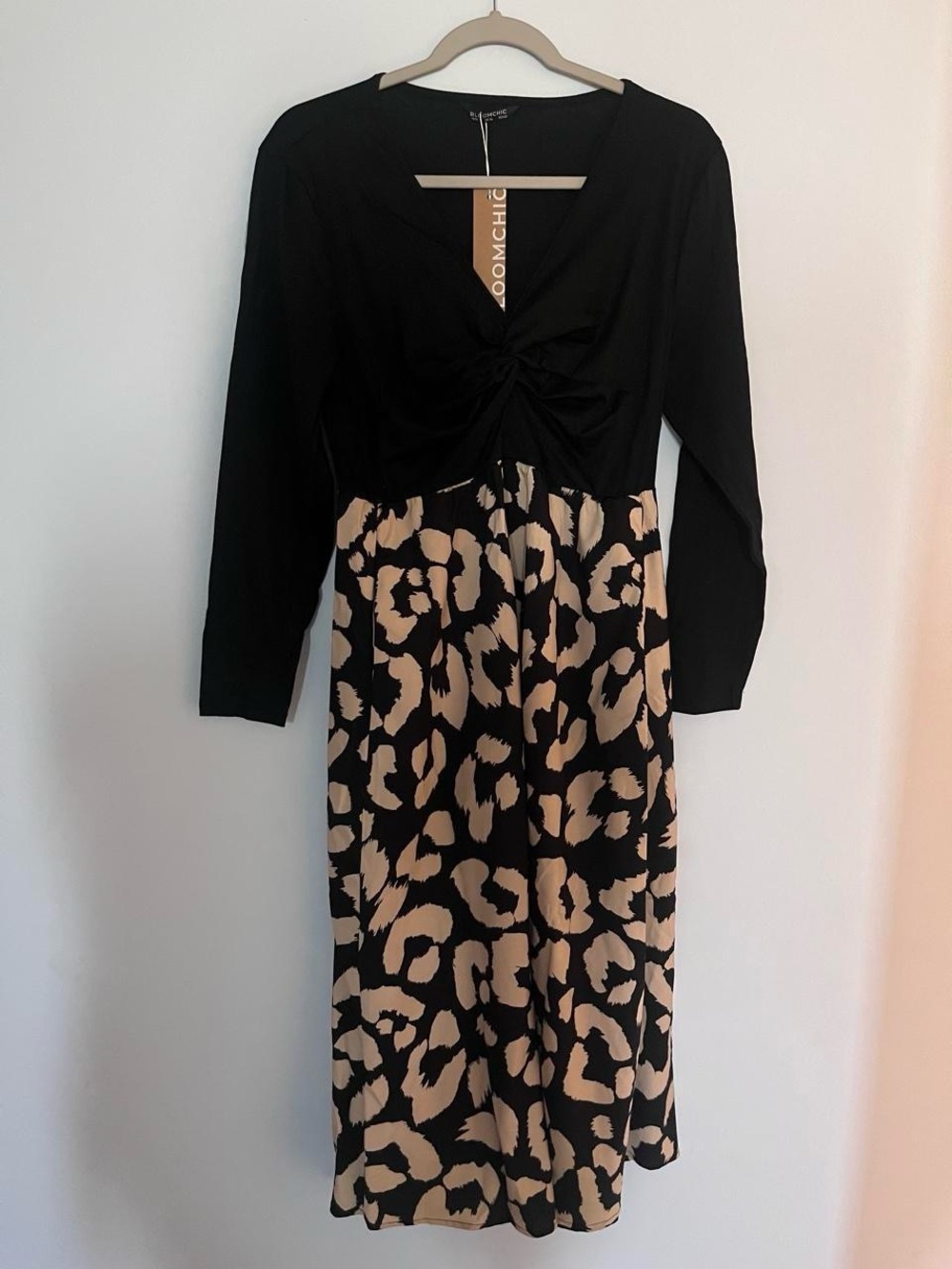 BloomChic Black & Beige Leopard Twist-Front Long Sleeve Dress
